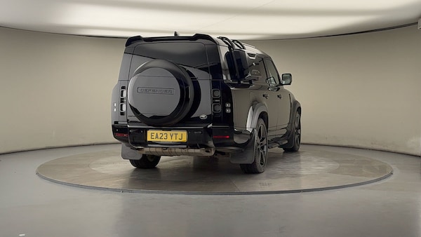 Used Land Rover Defender 130 2023 for sale - 76069397: Photo 43