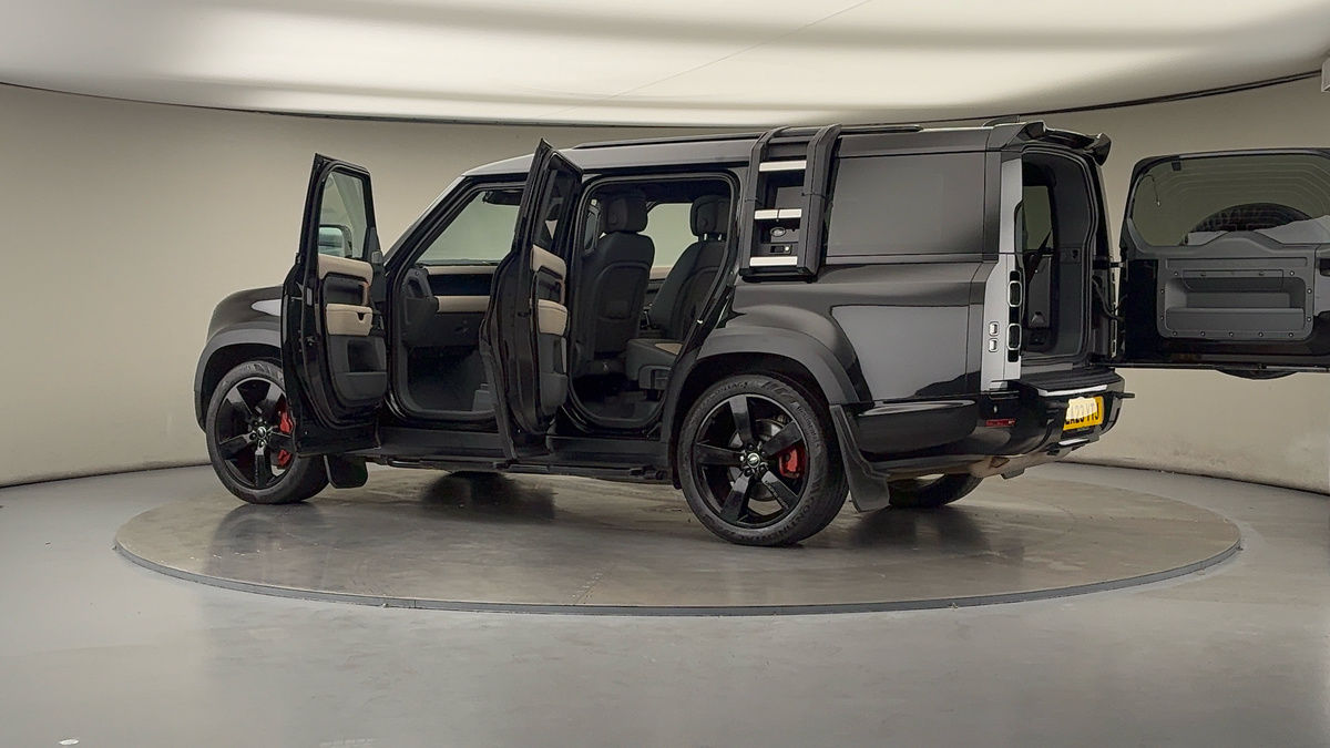 Used Land Rover Defender 130 2023 for sale - 76069397: Photo 48