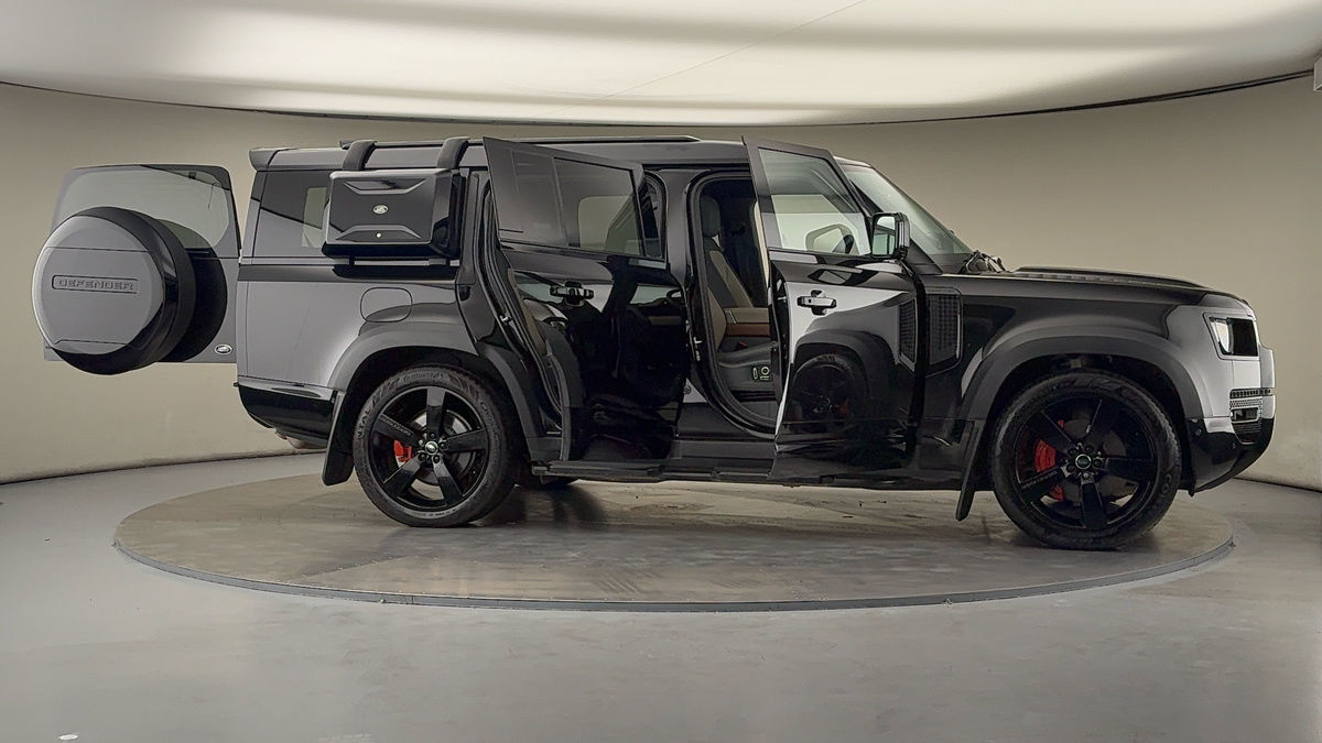 Used Land Rover Defender 130 2023 for sale - 76069397: Photo 58