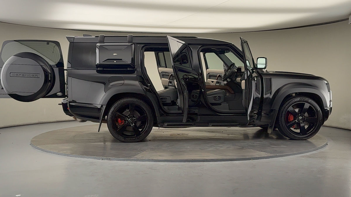 Used Land Rover Defender 130 2023 for sale - 76069397: Photo 59