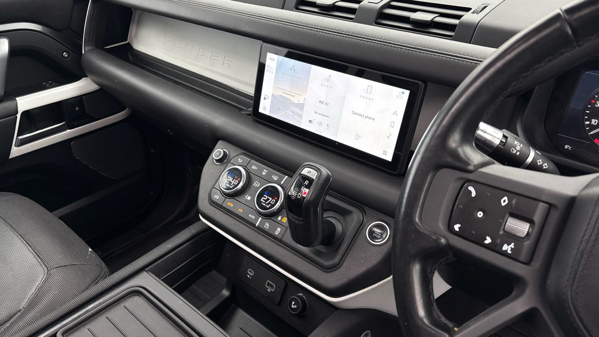 Used Land Rover Defender 90 2021 for sale - 77437958: Photo 18