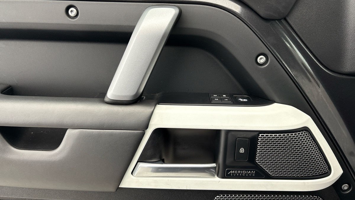 Used Land Rover Defender 90 2021 for sale - 77437958: Photo 19