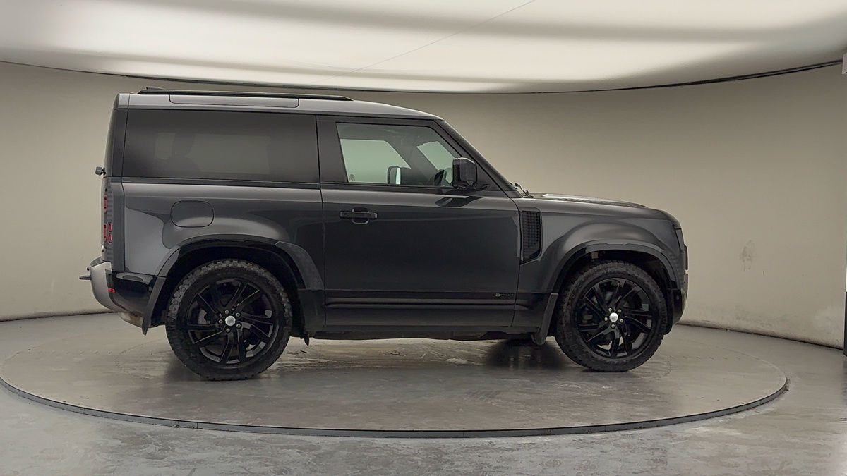 Used Land Rover Defender 90 2021 for sale - 77437958: Photo 37