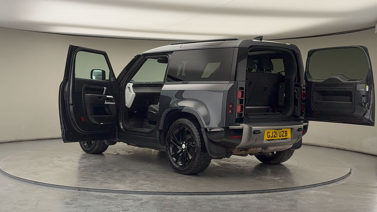 Used Land Rover Defender 90 2021 for sale - 77437958: Photo 43