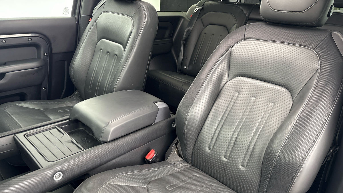Used Land Rover Defender 90 2021 for sale - 77437958: Photo 7