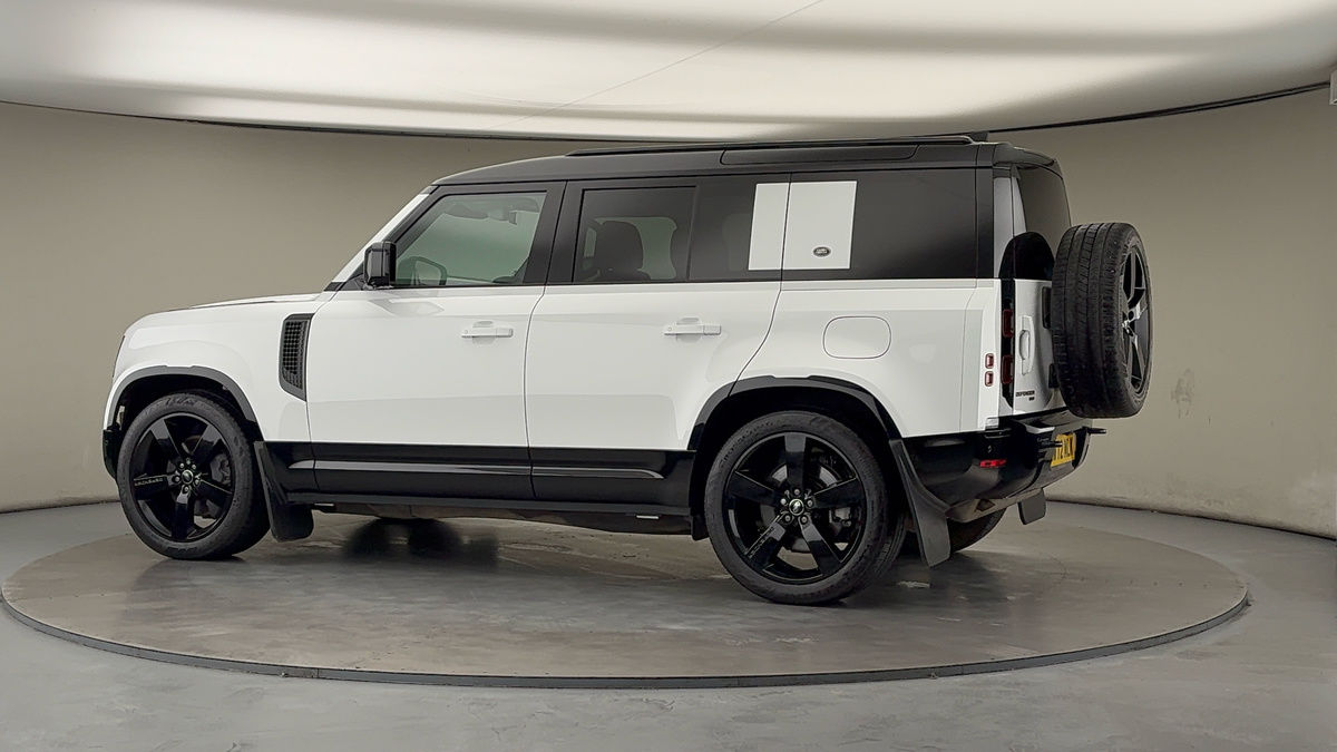 Used Land Rover Defender 110 2023 for sale - 76280767: Photo 26