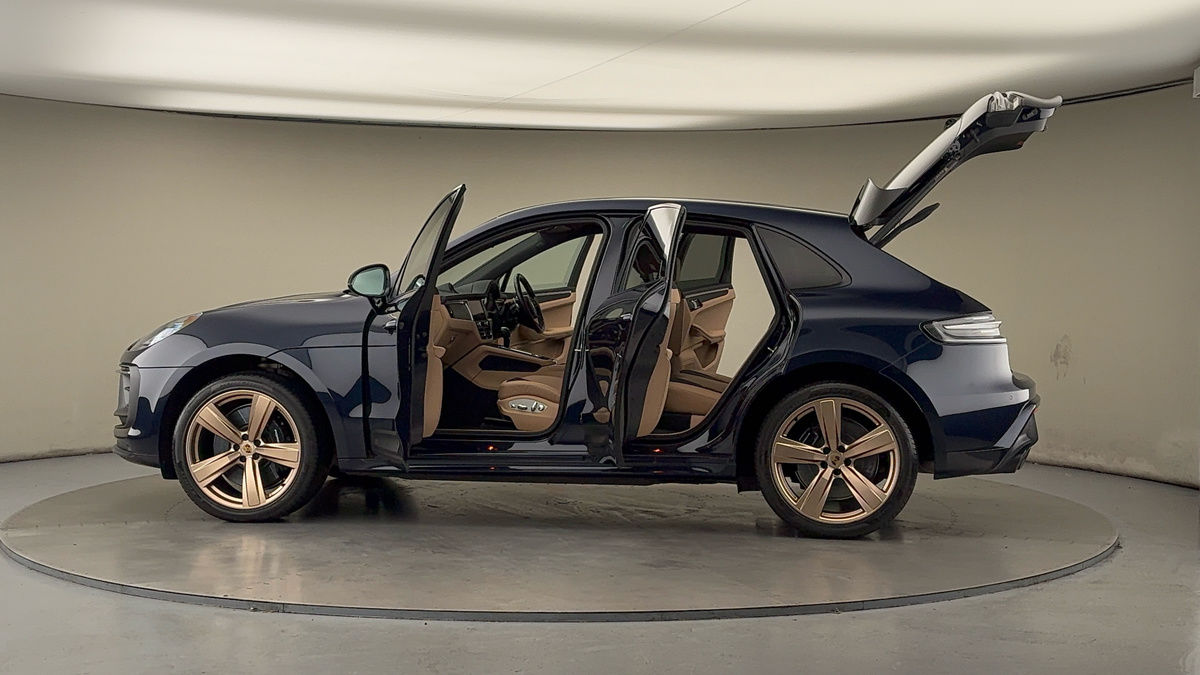 Used Porsche Macan 2022 for sale - 78213228: Photo 49