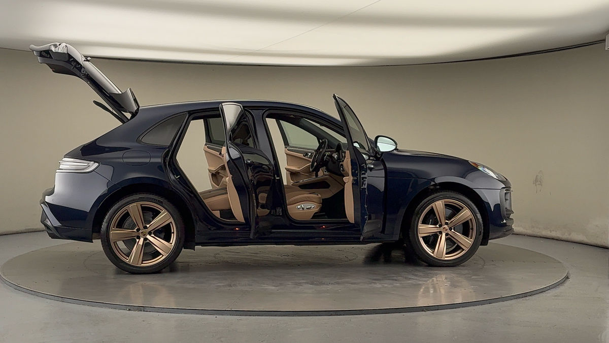 Used Porsche Macan 2022 for sale - 78213228: Photo 59