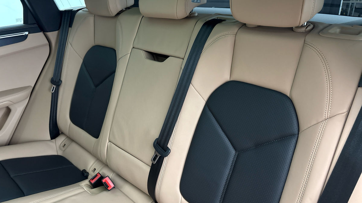 Used Porsche Macan 2022 for sale - 78213228: Photo 8