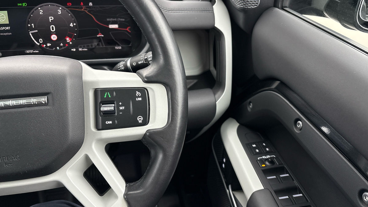 Used Land Rover Defender 110 2023 for sale - 76962982: Photo 14