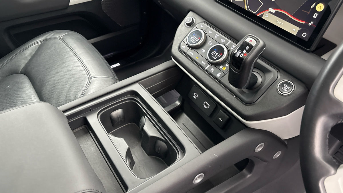 Used Land Rover Defender 110 2023 for sale - 76962982: Photo 18