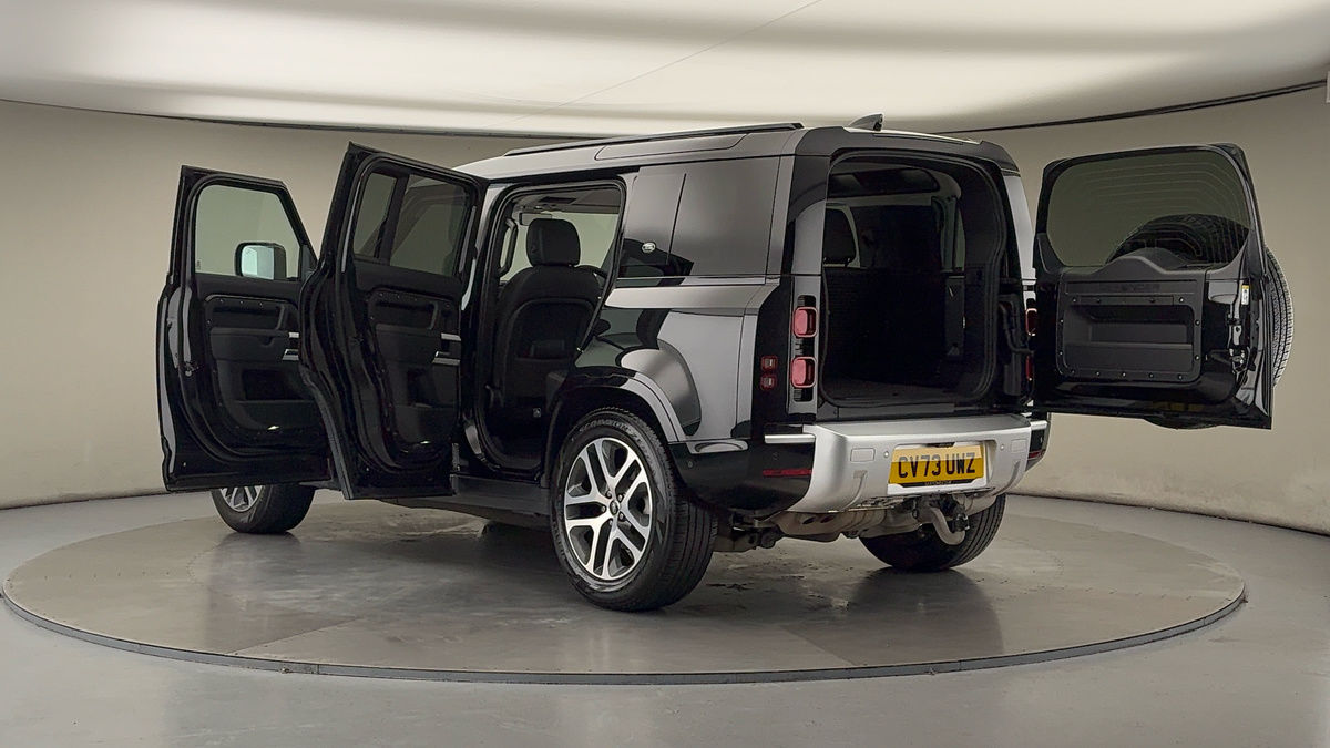 Used Land Rover Defender 110 2023 for sale - 76962982: Photo 44