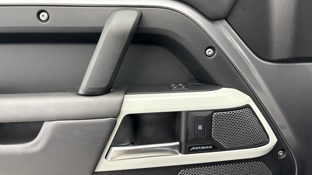 Used Land Rover Defender 110 2024 for sale - 75937818: Photo 19