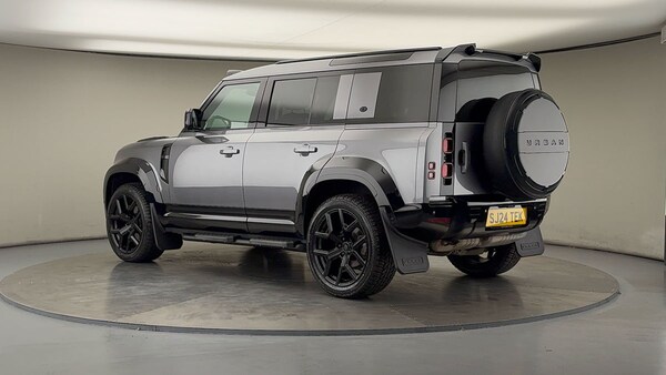 Used Land Rover Defender 110 2024 for sale - 75937818: Photo 29