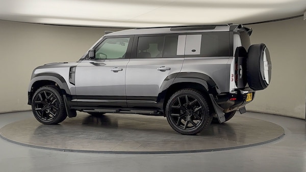 Used Land Rover Defender 110 2024 for sale - 75937818: Photo 30