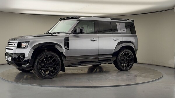 Used Land Rover Defender 110 2024 for sale - 75937818: Photo 33