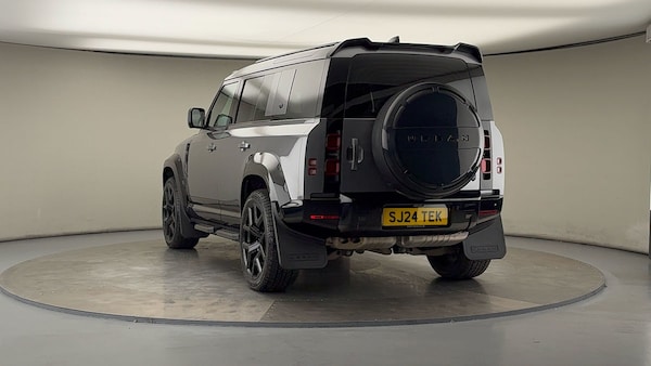 Used Land Rover Defender 110 2024 for sale - 75937818: Photo 46