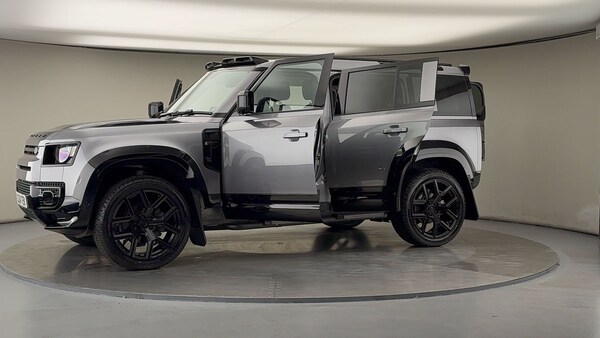 Used Land Rover Defender 110 2024 for sale - 75937818: Photo 52