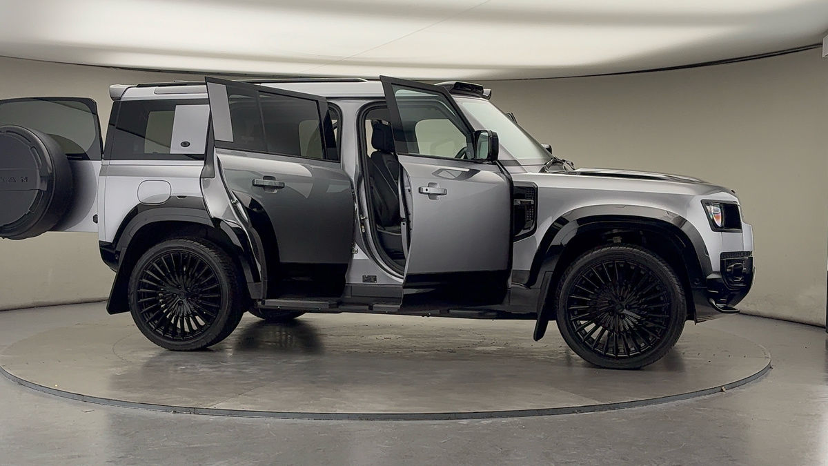 Used Land Rover Defender 110 2024 for sale - 75937818: Photo 60