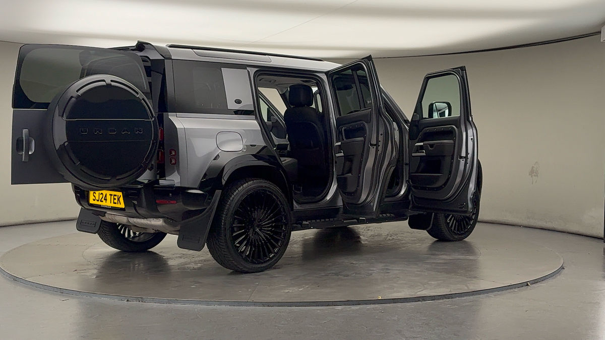 Used Land Rover Defender 110 2024 for sale - 75937818: Photo 63