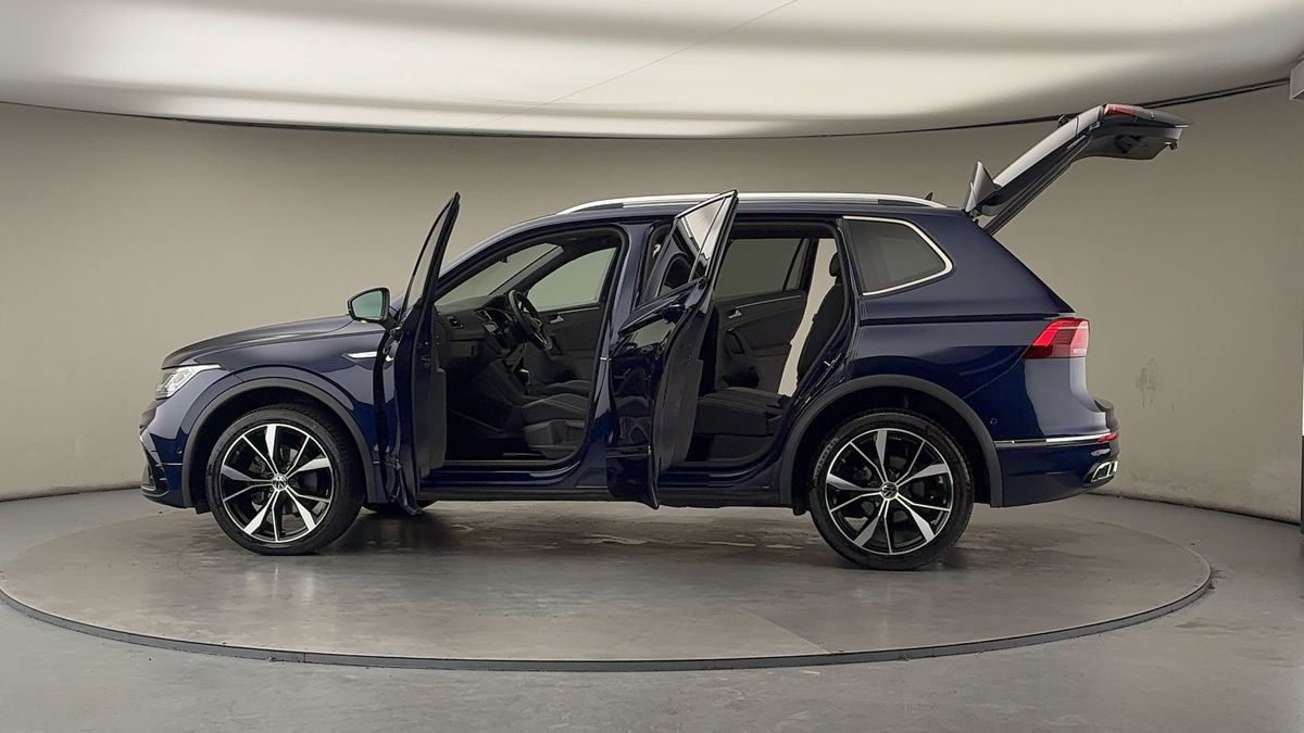 Used Volkswagen Tiguan Allspace 2023 for sale - 77342437: Photo 47