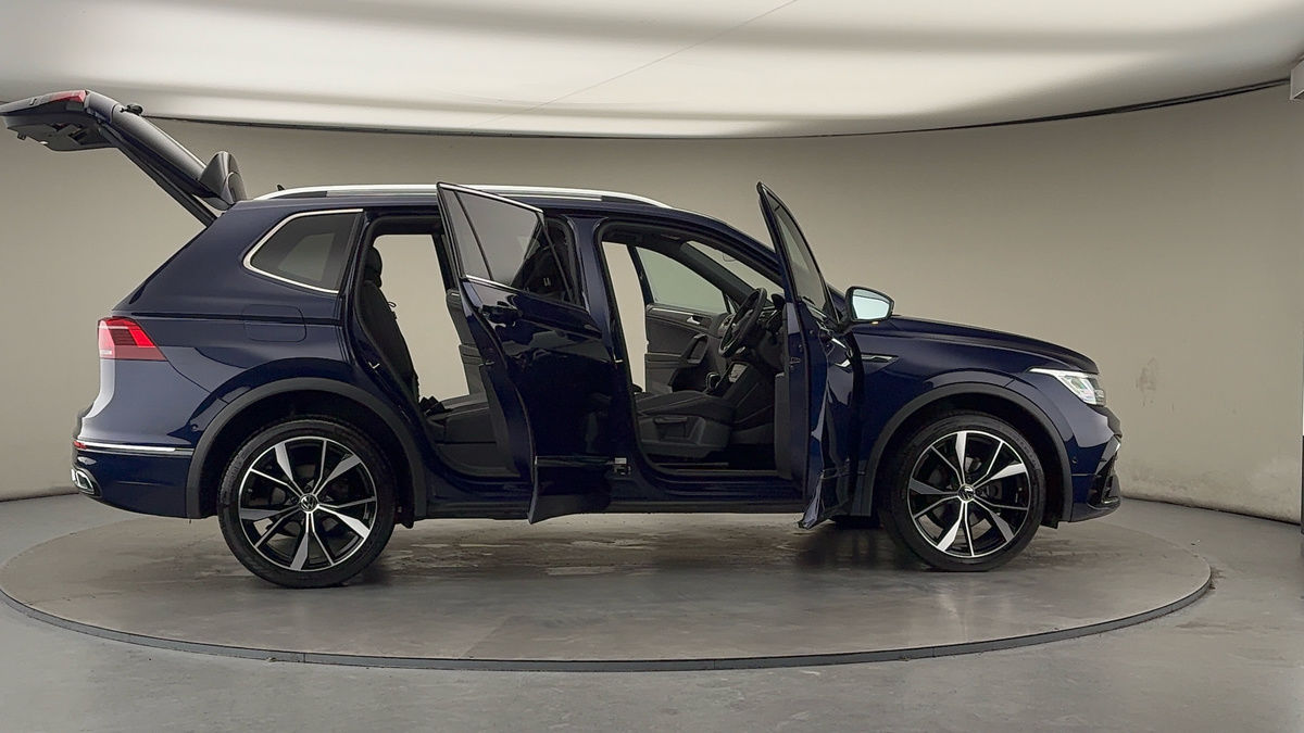 Used Volkswagen Tiguan Allspace 2023 for sale - 77342437: Photo 57