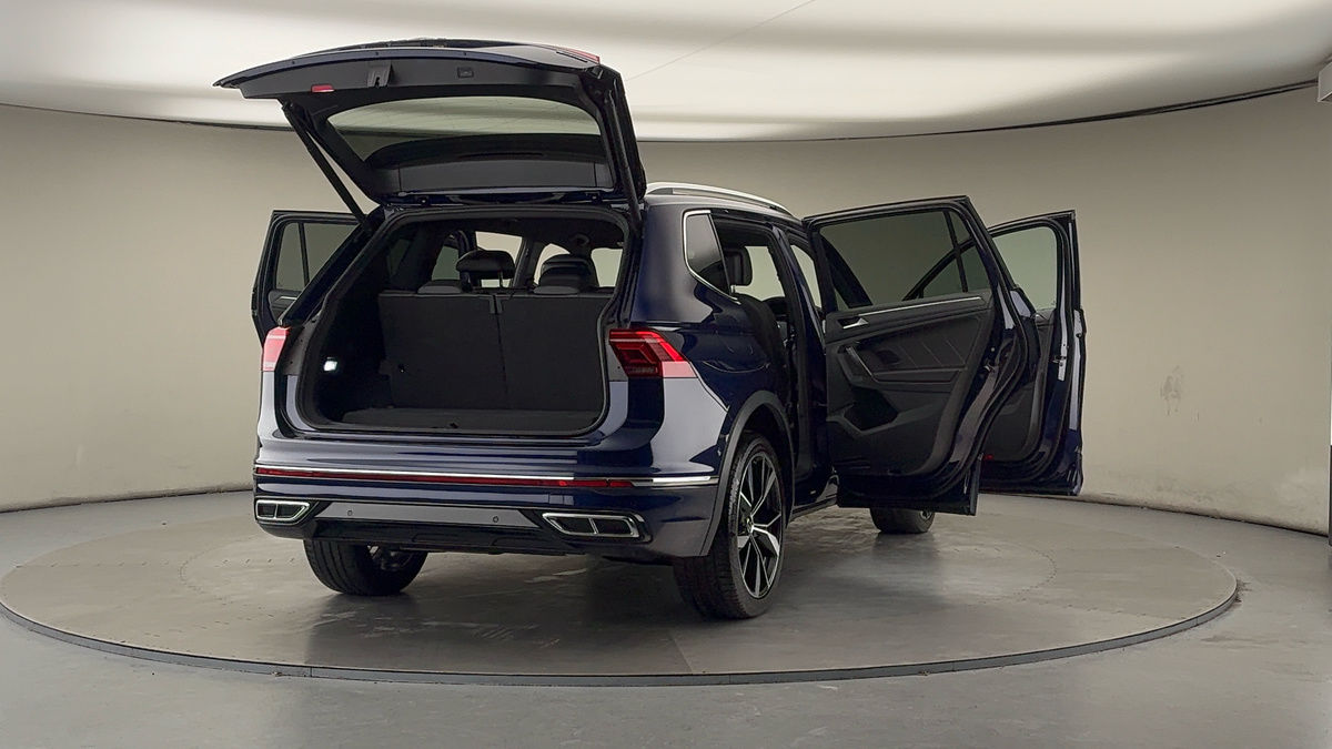 Used Volkswagen Tiguan Allspace 2023 for sale - 77342437: Photo 60