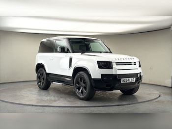 Used Land Rover Defender 90 2024 for sale - 78331521: Photo