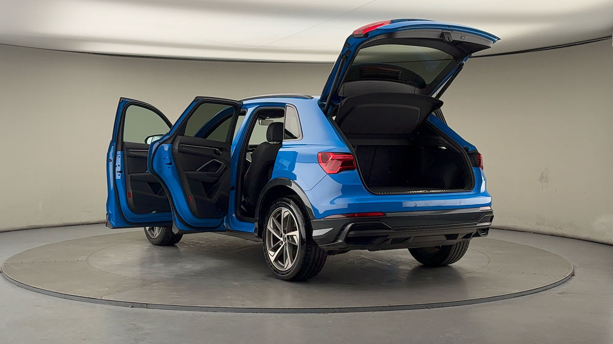 Used Audi Q3 2022 for sale - 77056538: Photo 23