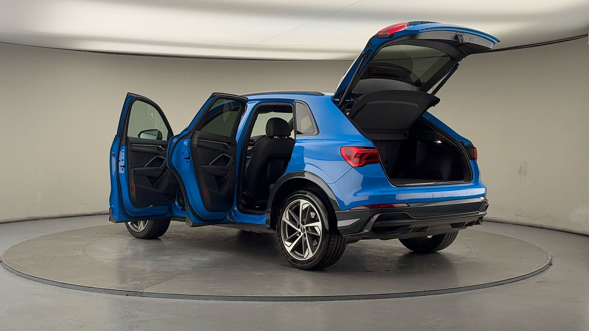 Used Audi Q3 2022 for sale - 77056538: Photo 43