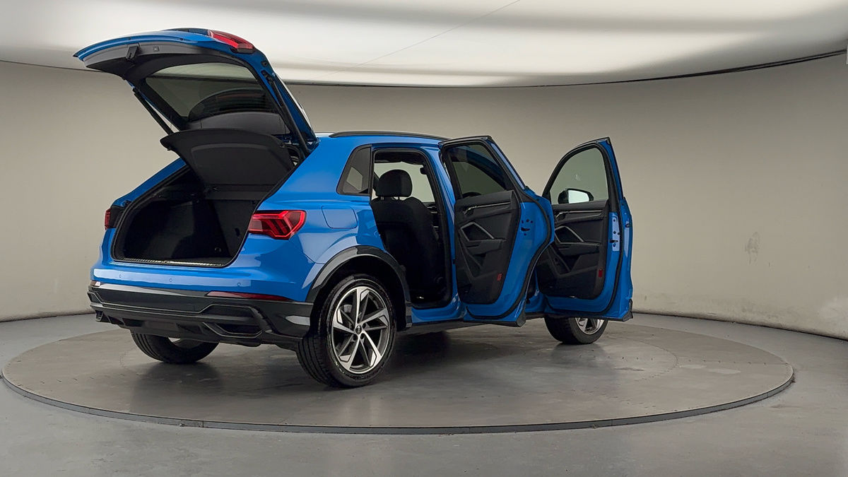 Used Audi Q3 2022 for sale - 77056538: Photo 58