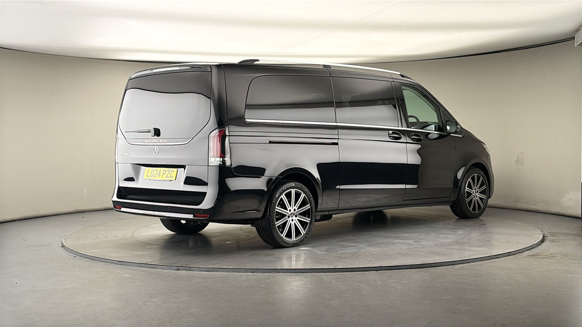 Used Mercedes-Benz V-Class 2024 for sale - 78213250: Photo 21