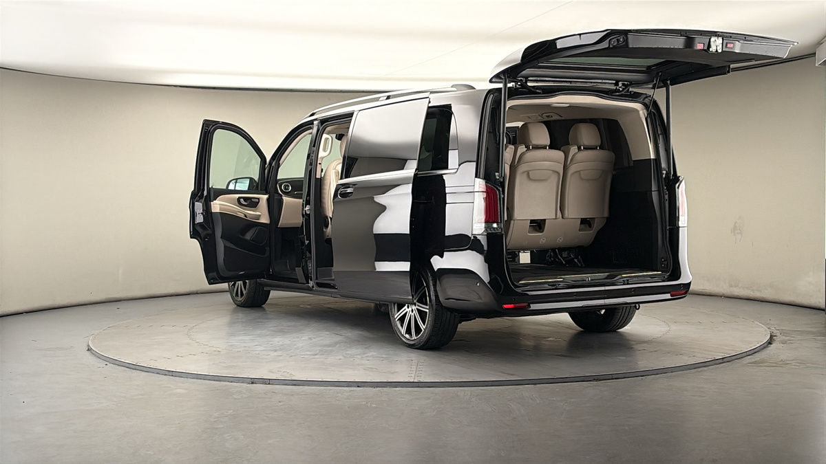 Used Mercedes-Benz V-Class 2024 for sale - 78213250: Photo 23