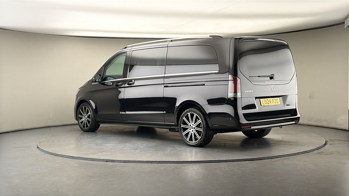 Used Mercedes-Benz V-Class 2024 for sale - 78213250: Photo 25