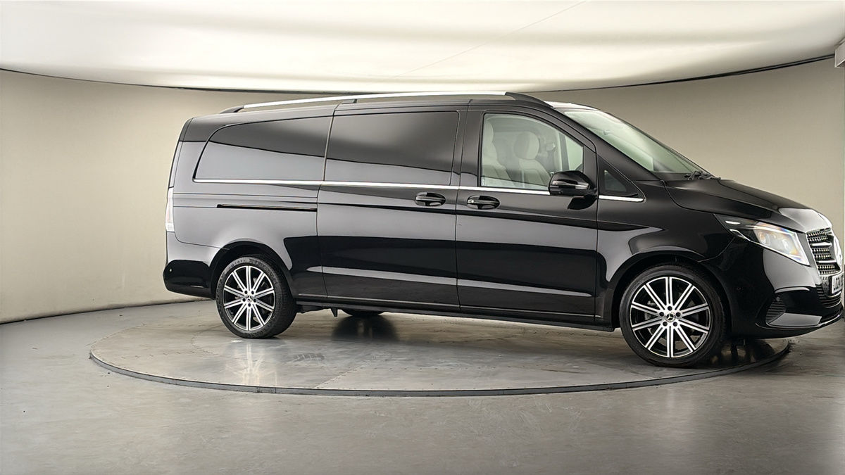 Used Mercedes-Benz V-Class 2024 for sale - 78213250: Photo 35