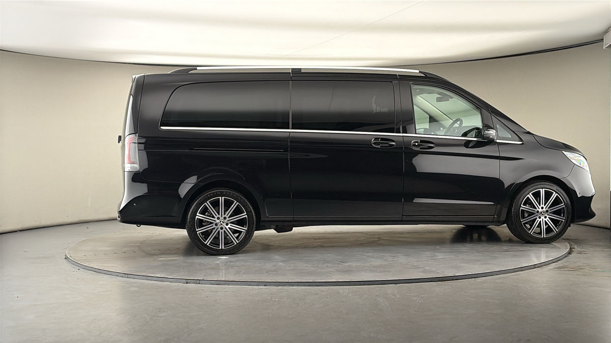 Used Mercedes-Benz V-Class 2024 for sale - 78213250: Photo 37