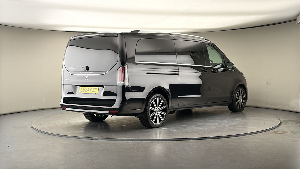 Used Mercedes-Benz V-Class 2024 for sale - 78213250: Photo 39