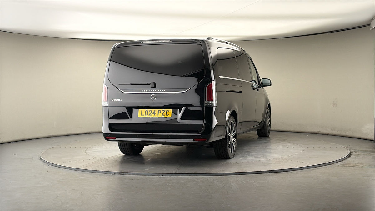 Used Mercedes-Benz V-Class 2024 for sale - 78213250: Photo 40