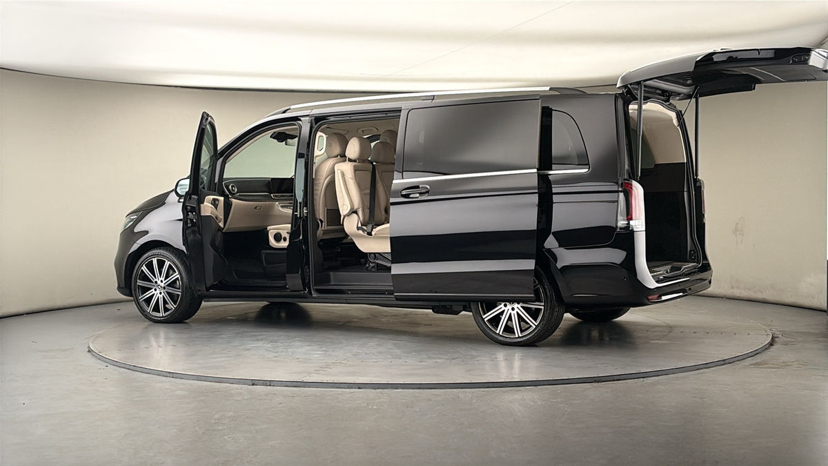 Used Mercedes-Benz V-Class 2024 for sale - 78213250: Photo 45