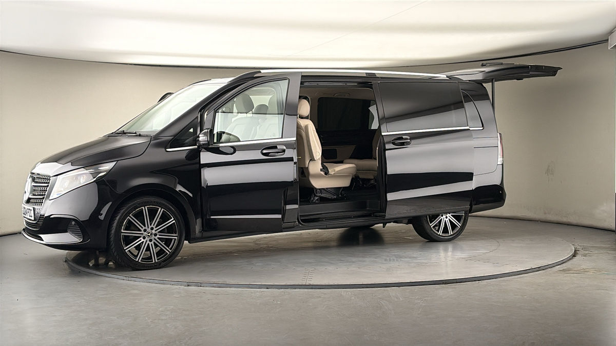 Used Mercedes-Benz V-Class 2024 for sale - 78213250: Photo 48