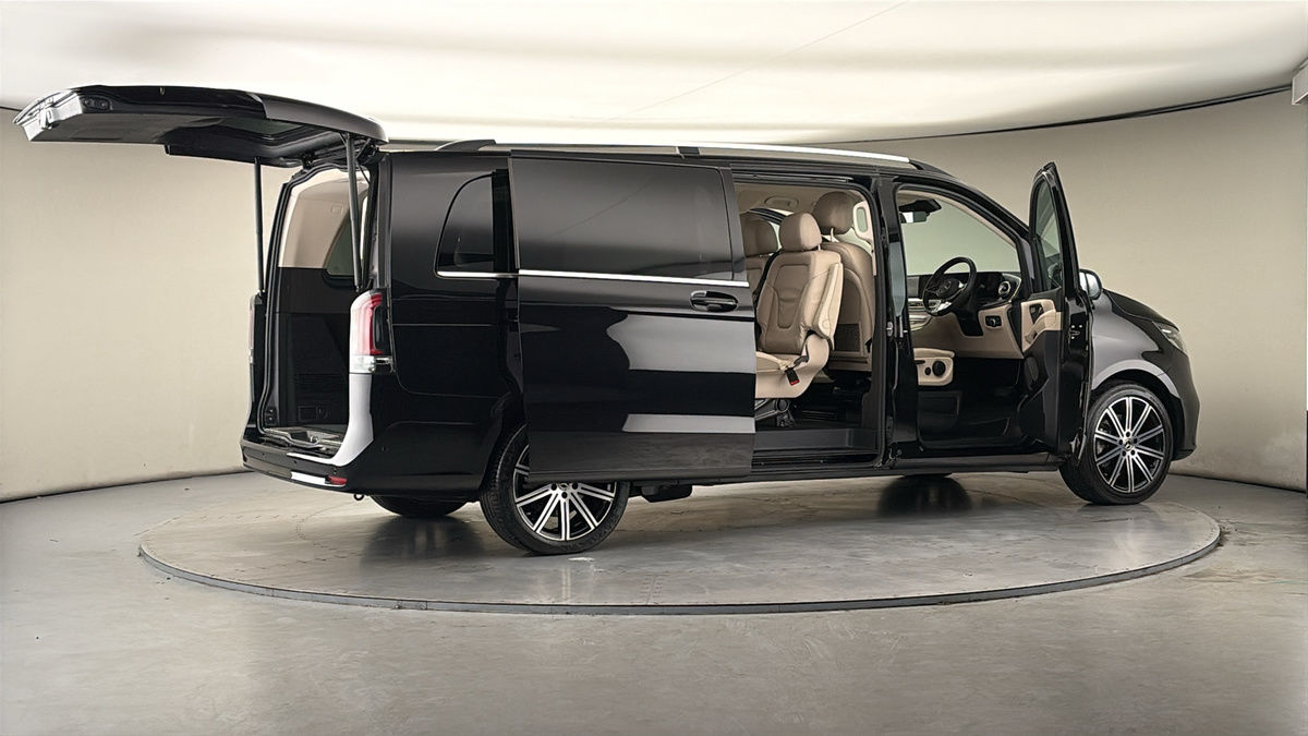 Used Mercedes-Benz V-Class 2024 for sale - 78213250: Photo 57