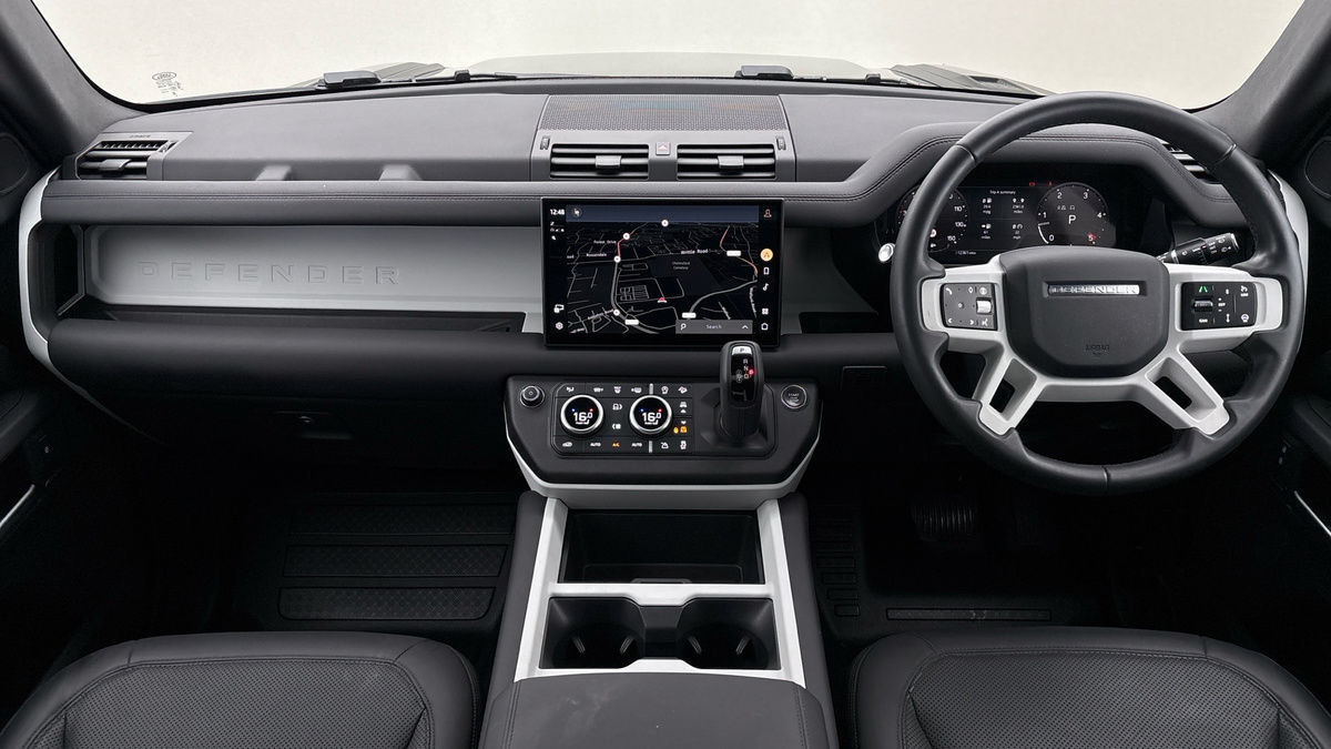 Used Land Rover Defender 110 2025 for sale - 76010593: Photo 12