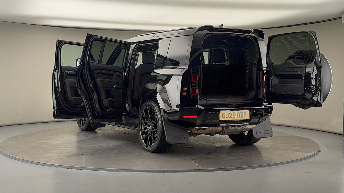 Used Land Rover Defender 110 2025 for sale - 76010593: Photo 23