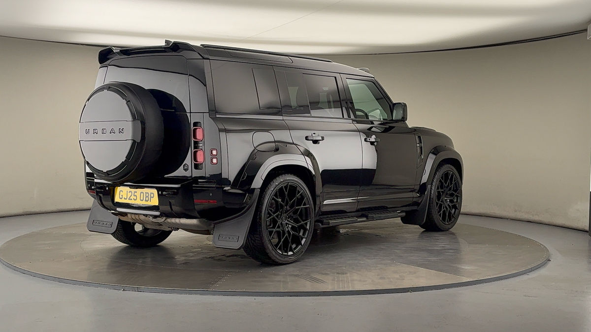 Used Land Rover Defender 110 2025 for sale - 76010593: Photo 42