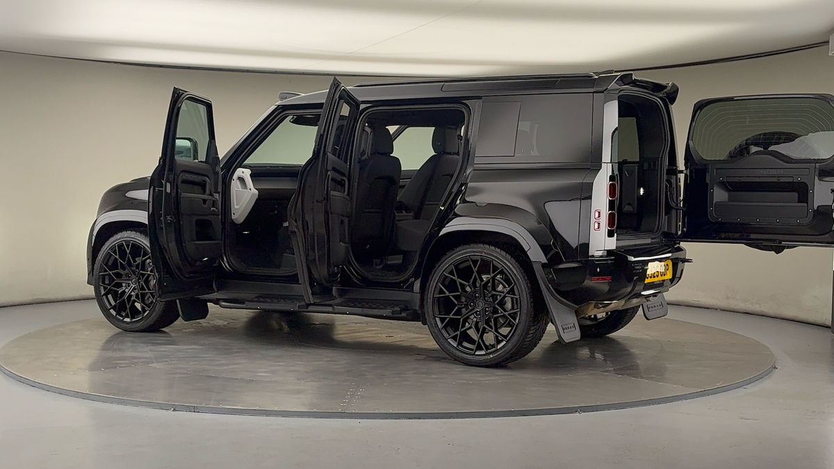 Used Land Rover Defender 110 2025 for sale - 76010593: Photo 48