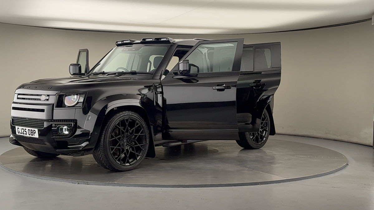 Used Land Rover Defender 110 2025 for sale - 76010593: Photo 52