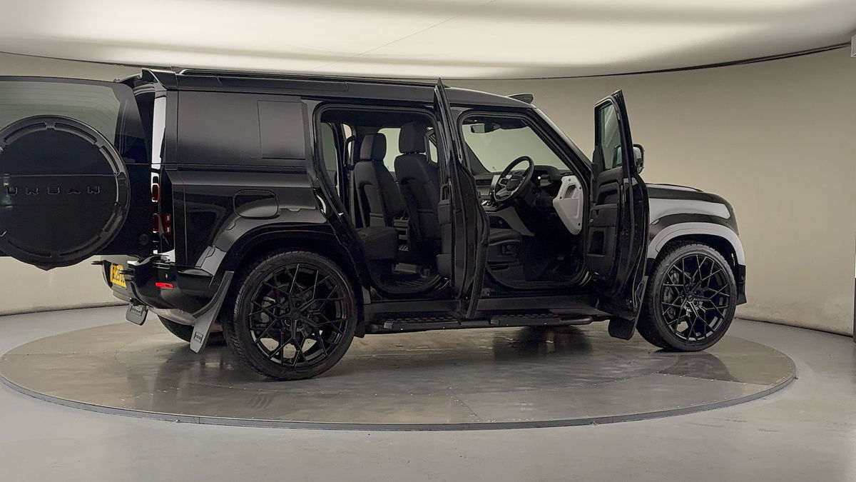 Used Land Rover Defender 110 2025 for sale - 76010593: Photo 60