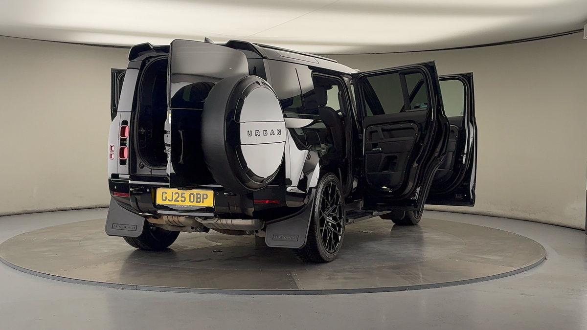 Used Land Rover Defender 110 2025 for sale - 76010593: Photo 62