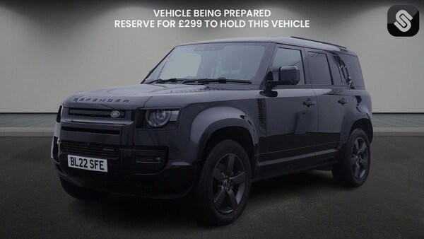Used Land Rover Defender 110 2022 for sale - 76224273: Photo 2