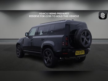 Used Land Rover Defender 110 2022 for sale - 76224273: Photo